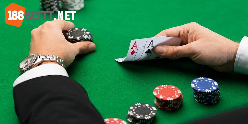 Tố lớn khi cầm A trong poker